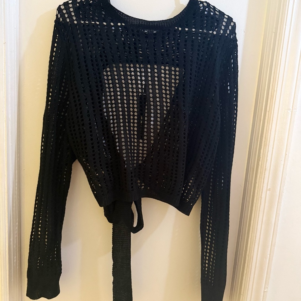 Black Fitted Ribbed Long Sleeve Crop Top - Picture 5 of 5